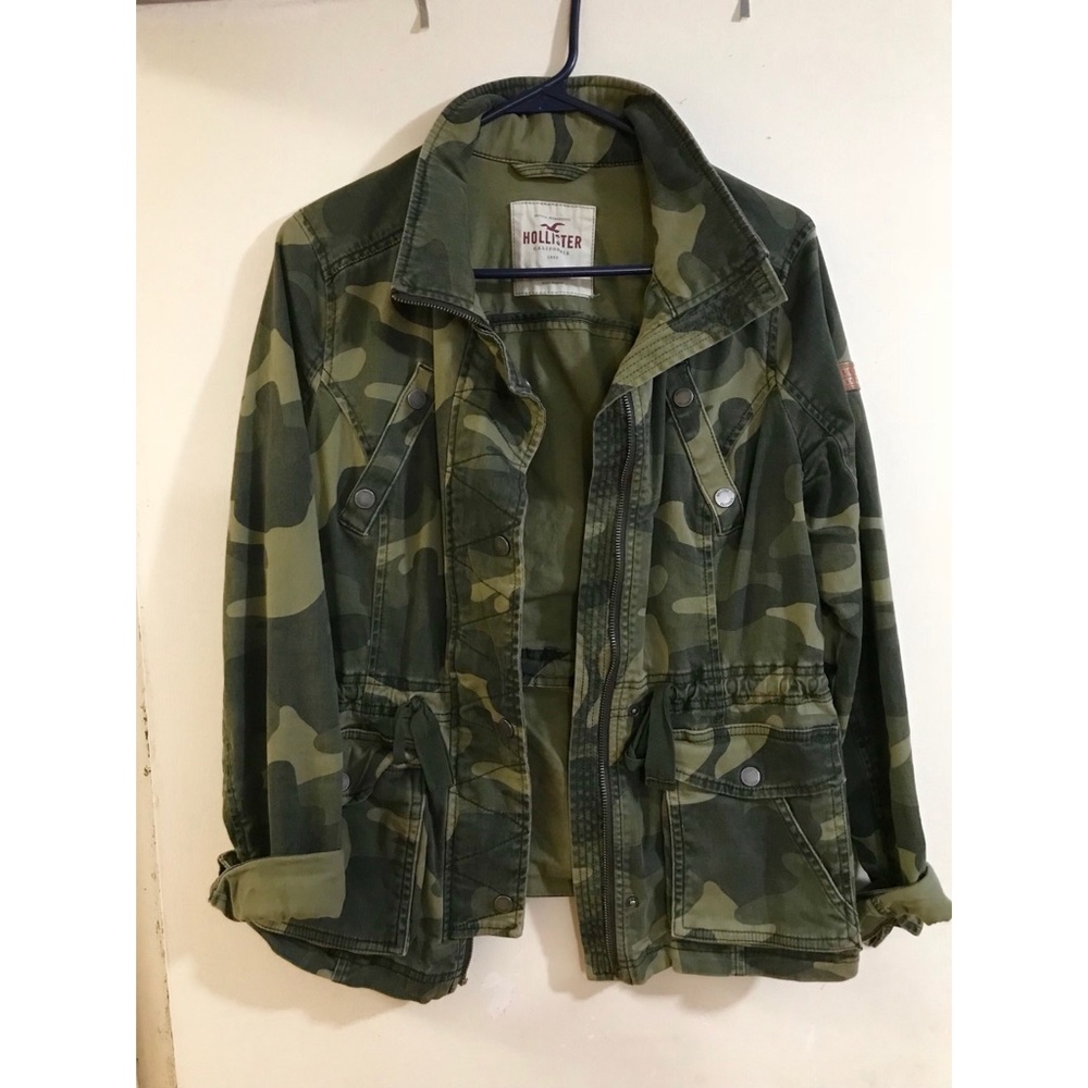Camo Jacket  (๑˃̵ᴗ˂̵)و